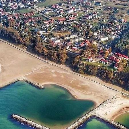 Comfortable, Two-story Home, Summer Pool Hébergement de vacances