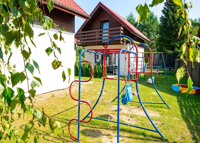 Comfortable, Two-story Home, Summer Pool Holiday home